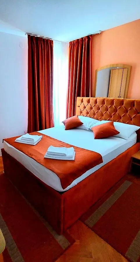 Residence Panolija فاجانا 3*,