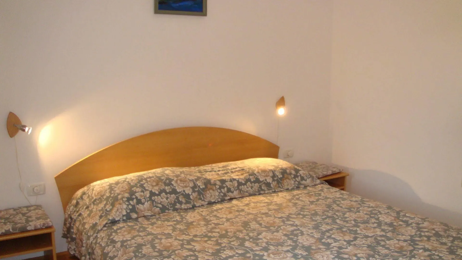 Residence Panolija فاجانا بيت ضيافة